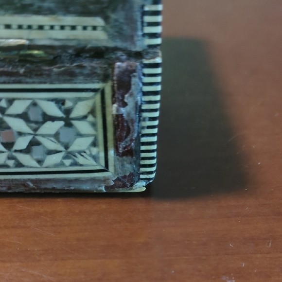 Moroccan Intricate Geometric Inlay Box - Picture 8 of 8